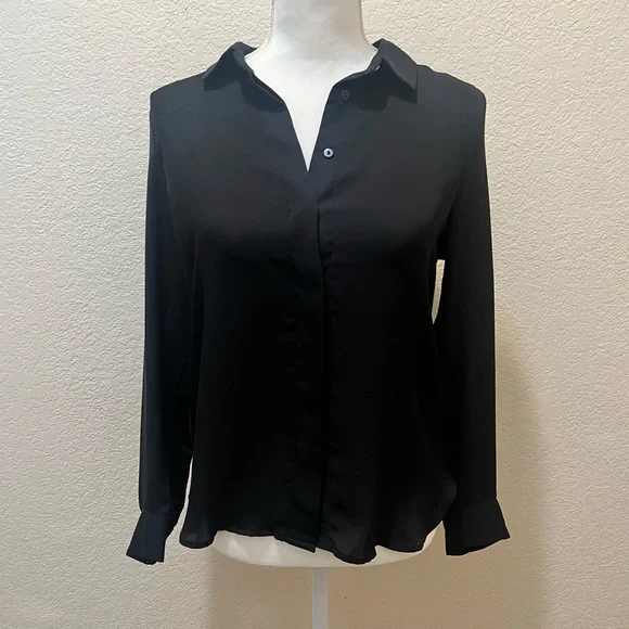 H&M Button Up Blouse - Picture 5 of 5